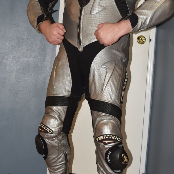 Teknic leather motorcycle suit, kangaroo hide, size US 44 - Picture 11 of 16